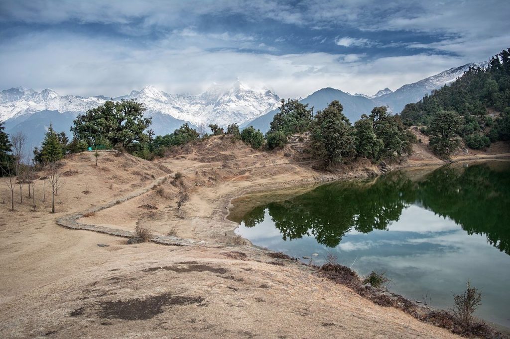Deoria Tal Trek