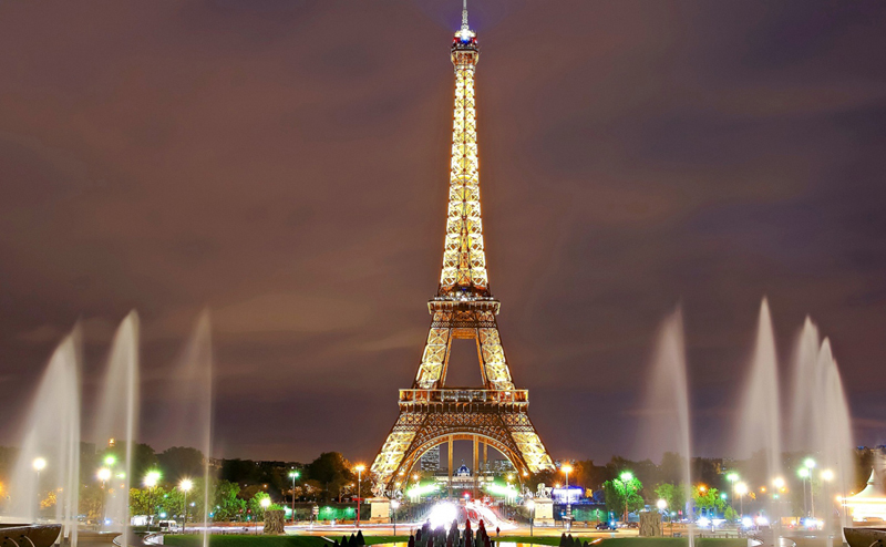 Eiffel-tower - Heena Tours